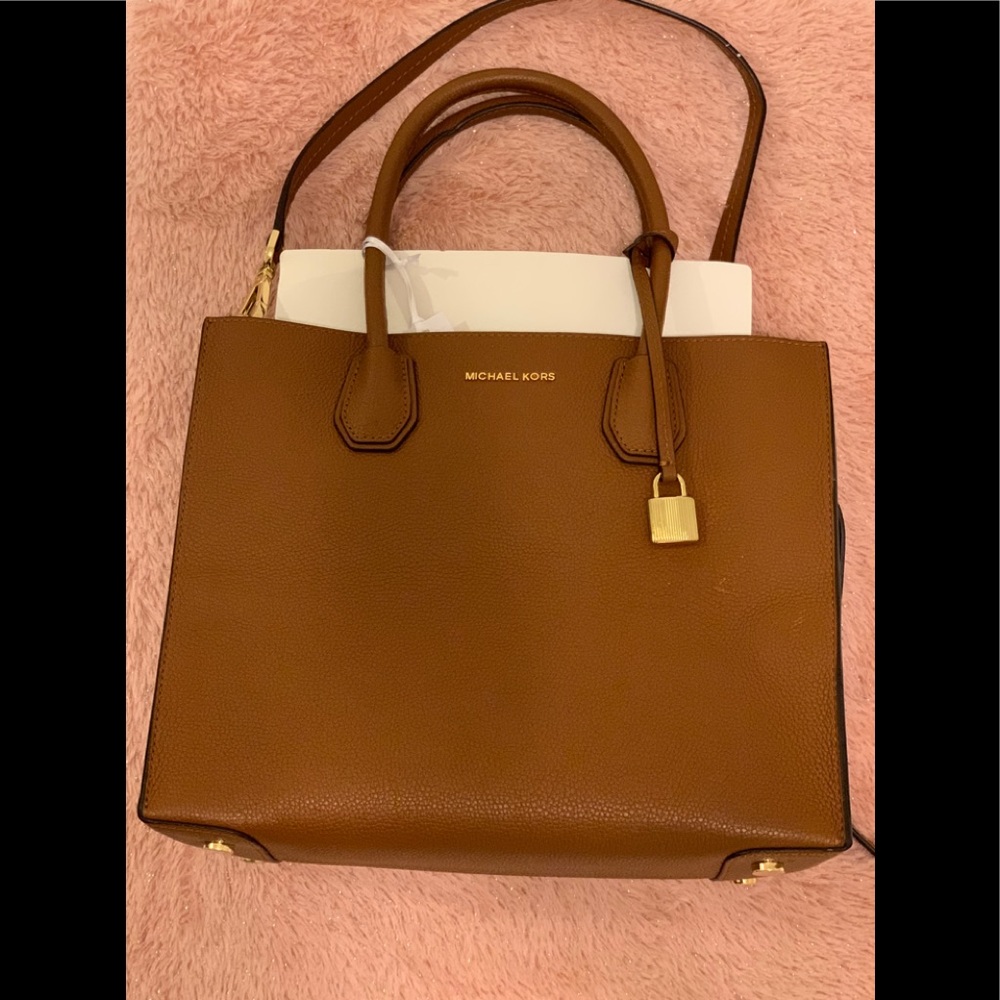 Michael Kors Large Mercer Tote Bag